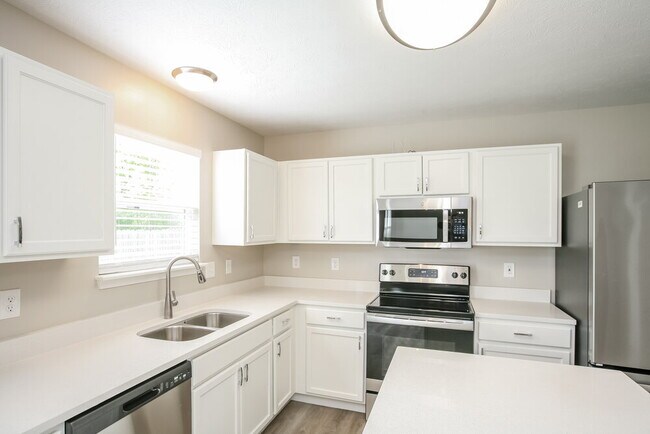 Building Photo - 3315 Grove Berry Ln