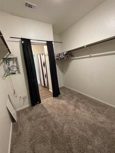 Building Photo - 7408 Tonka Ln