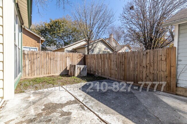 Building Photo - 3207 Stoney Square