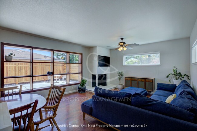 Building Photo - Great Tahoe Park home, 3 bedroom with 1 ba...