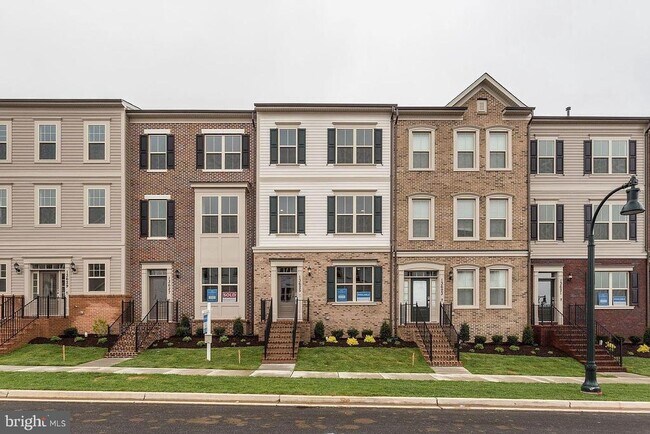 Building Photo - 13625 Harrier Way