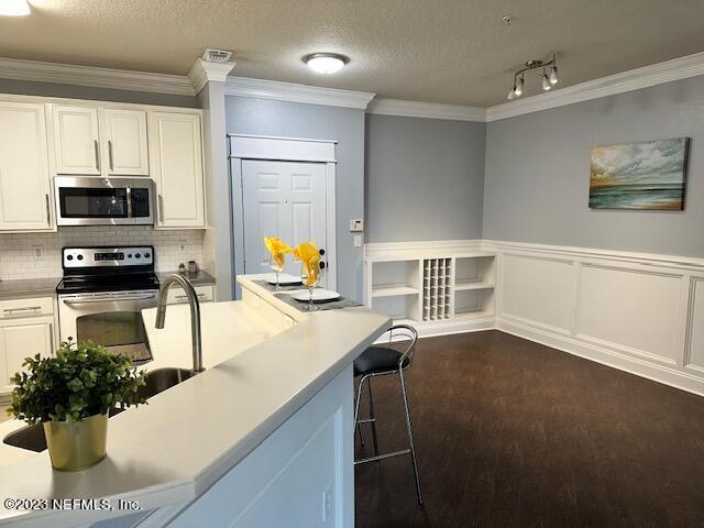 Building Photo - 13364 Beach Blvd