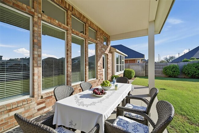 Building Photo - 14915 Violet Willow Ct