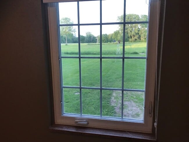 Building Photo - Lenox Township home on 5 acres