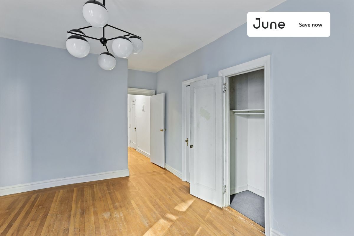 Building Photo - 609 W 151th St