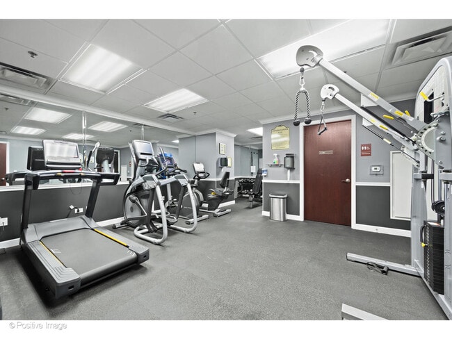 Building Photo - 1400 S Michigan Ave