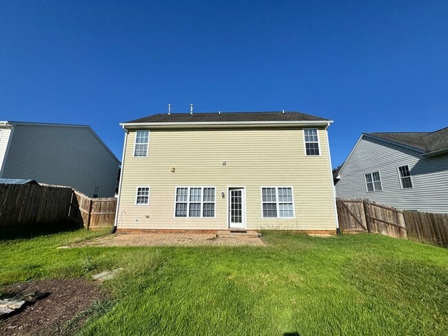 Building Photo - 803 Peachtree Meadows Cir