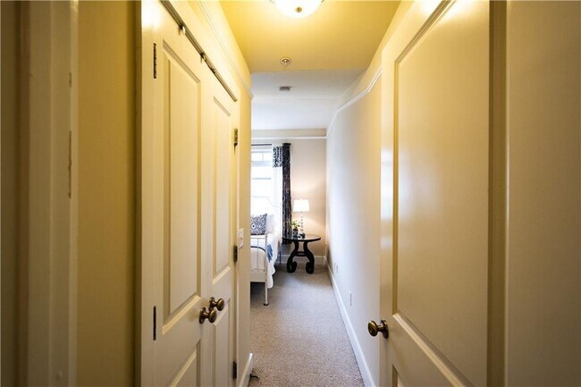Building Photo - 216 Semel Cir NW