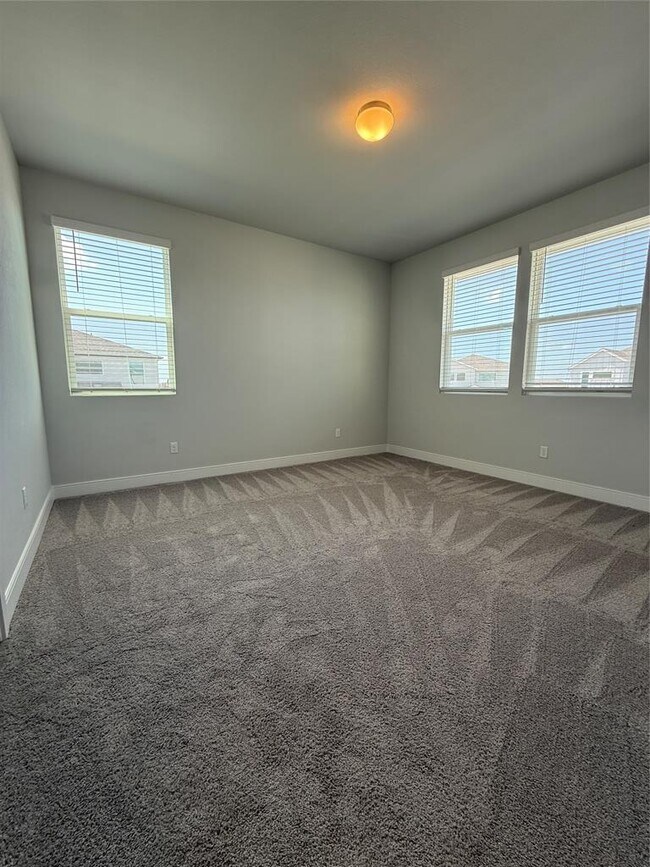 Building Photo - 2200 Grenache Dr