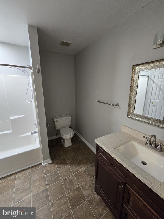 Building Photo - 11753 Tiffen Ct