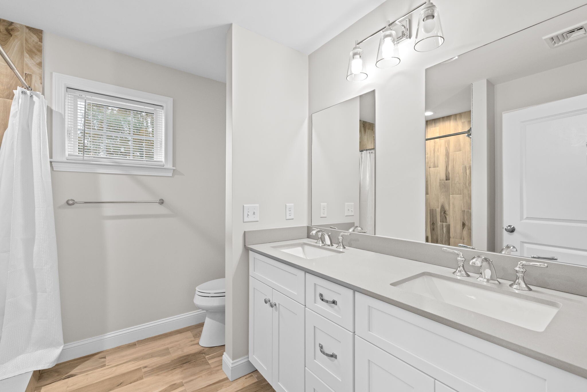 Building Photo - 145 Driftway