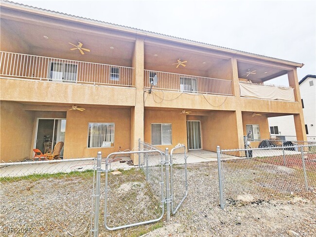 Building Photo - 1421 Star Rd