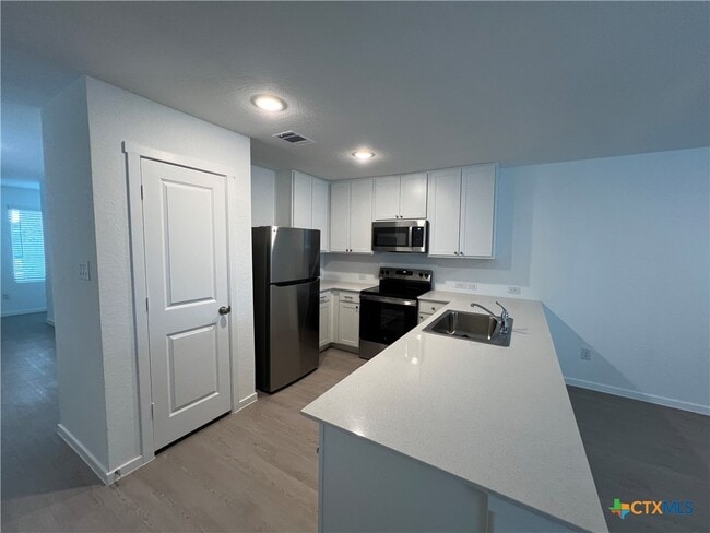 Building Photo - 534 Chevre Rd
