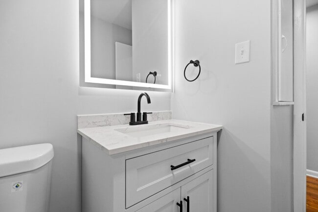 Building Photo - Freshly Remodeled 3-Bedroom Cape Cod in The Heart of Richmond Heights