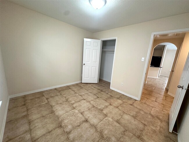 Building Photo - 18922 Wellock Ln