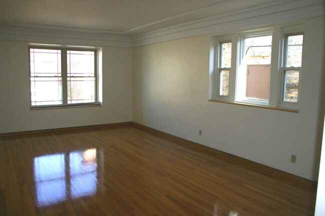 Living Room looking towards 3rd Street - 110 N 3rd St