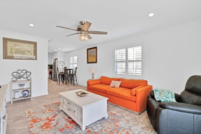 Building Photo - 1441 Ocean Dr