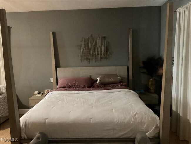 Building Photo - 6715 Willow Lake Cir