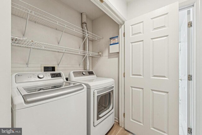 Building Photo - 8536 Bells Ridge Terrace
