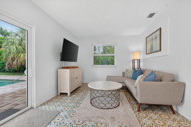 Building Photo - 9627 Althea Way