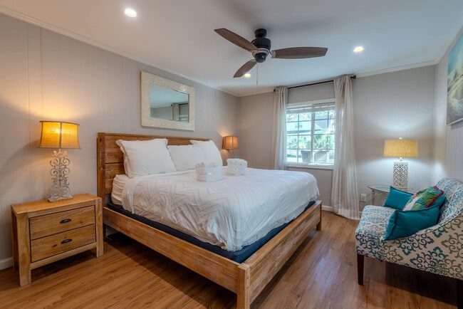 Building Photo - 7 Periwinkle Ln