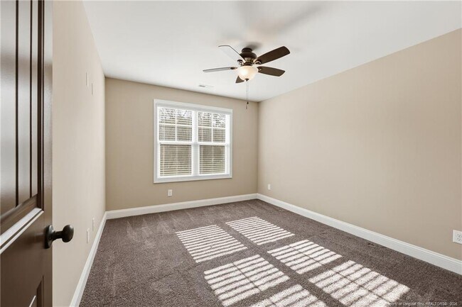 Building Photo - 206 Leland Ln