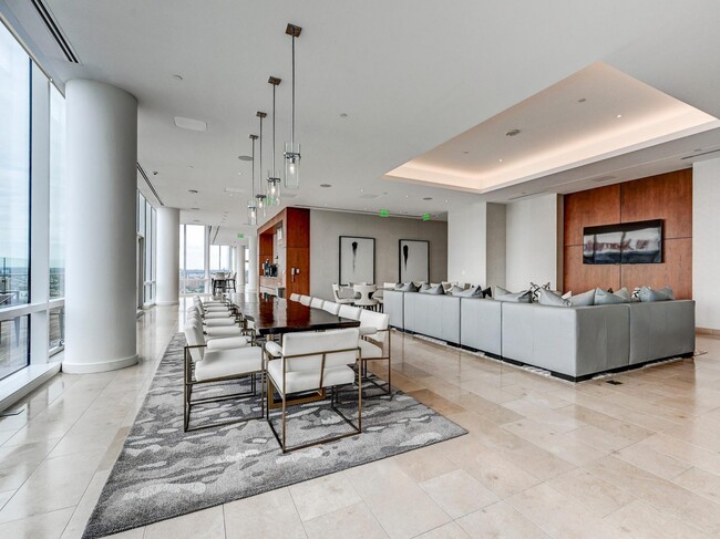 Building Photo - 300 International Drive