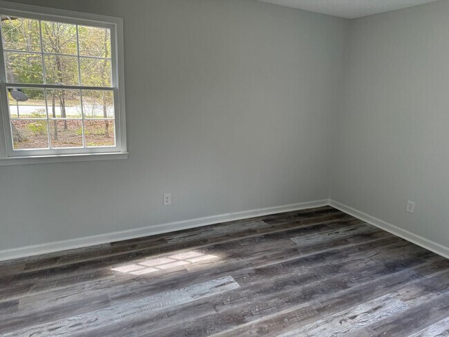 Building Photo - 4811 Chaucer Dr