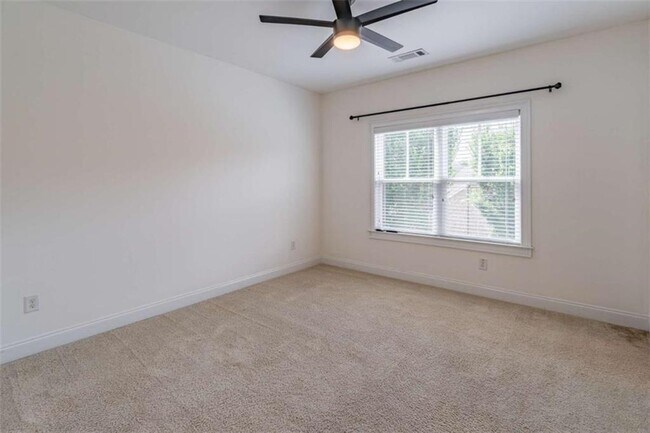 Building Photo - 829 Adler Ct