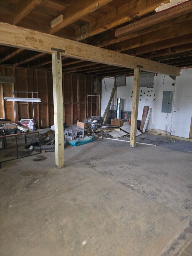Building Photo - 3619 Reed Rd