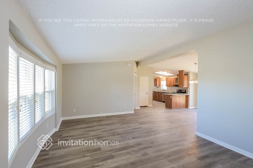 Building Photo - 658 N 21st Ave