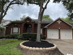 Building Photo - 1215 Wood Haven Ct