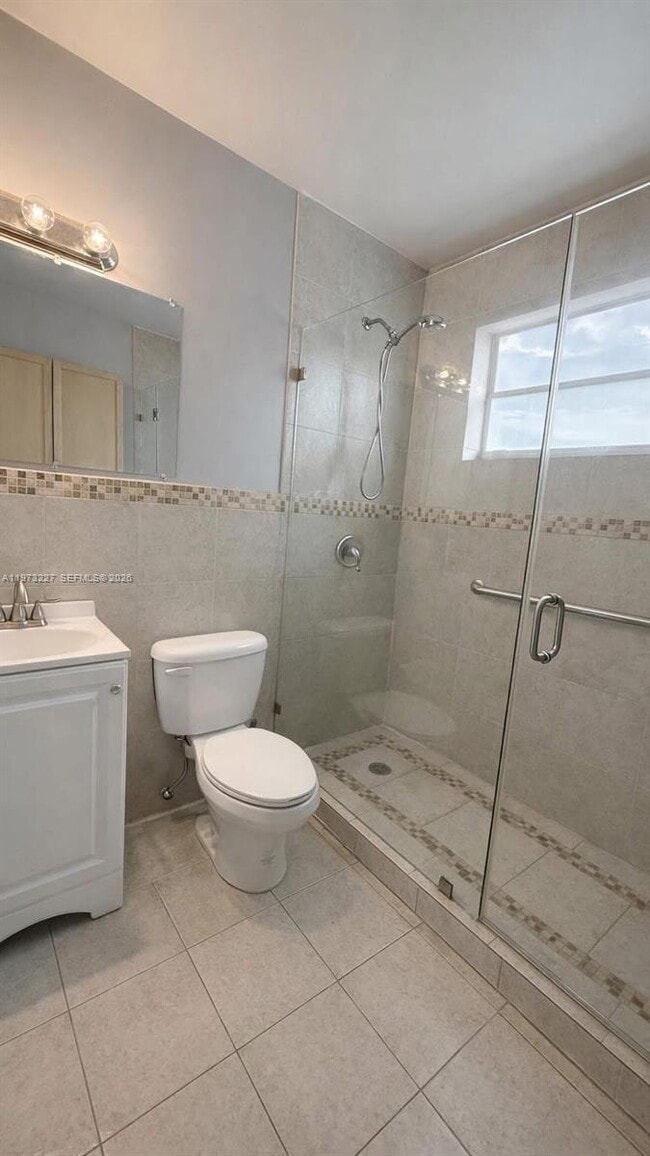 Building Photo - 6305 Hayes St