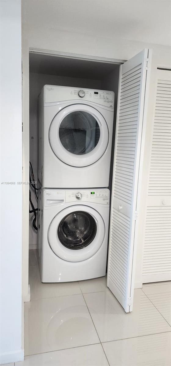 Building Photo - 5300 Paseo Blvd