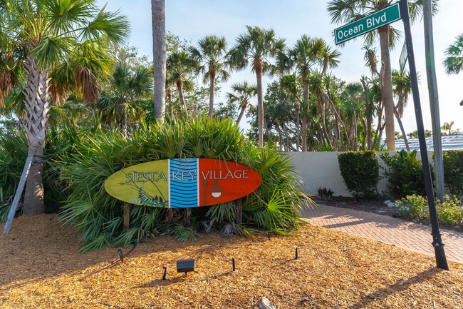 Building Photo - Siesta Key Luxury 2 Bed Condo with Gulf Views