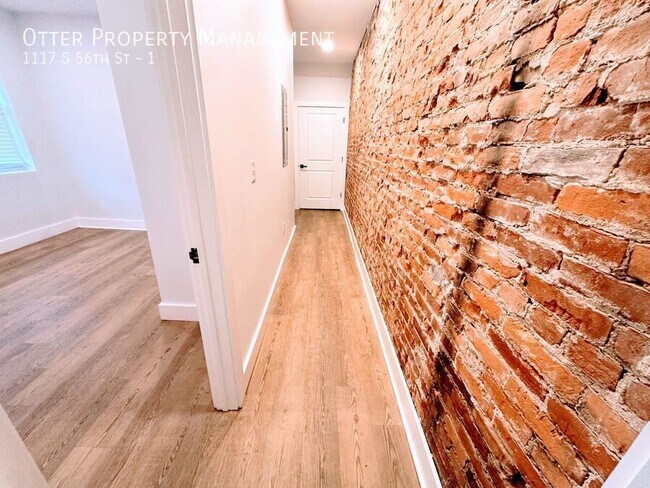 Building Photo - 1117 S 56th St