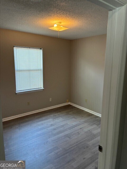 Building Photo - 332 Mission Forest Trail