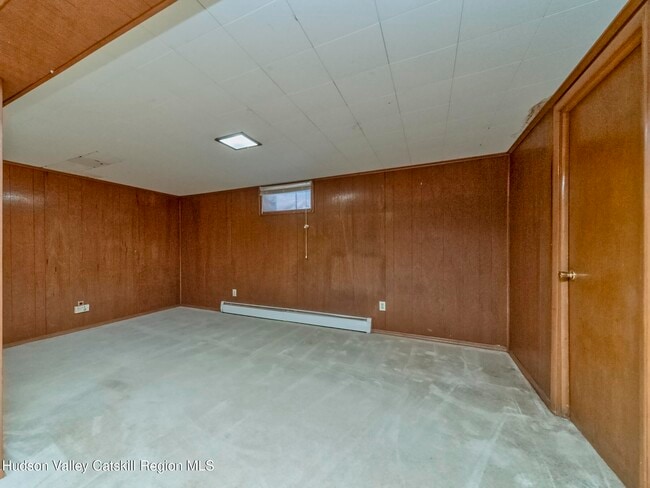 Building Photo - 30 Redwood Rd