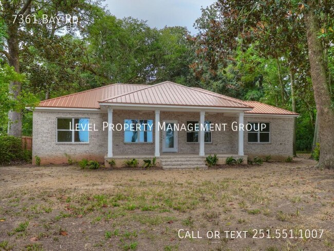 Primary Photo - WATERFRONT PROPERTY! AVAILABLE TODAY! $1,0...