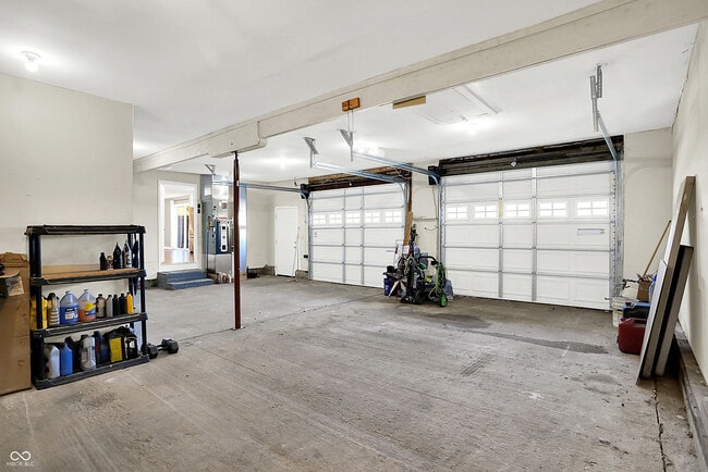 Building Photo - 301 W Pierce St