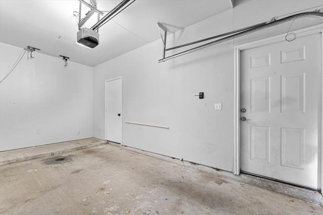 Building Photo - 2601 Preston Rd