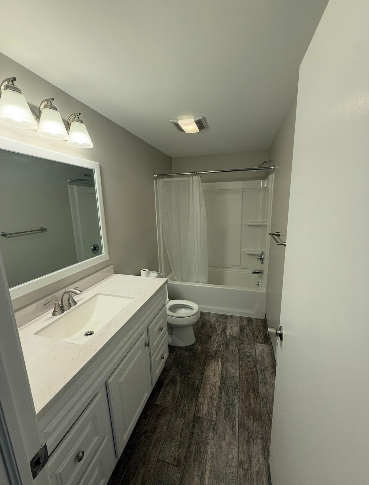 Building Photo - 40 Wheatfield Cir