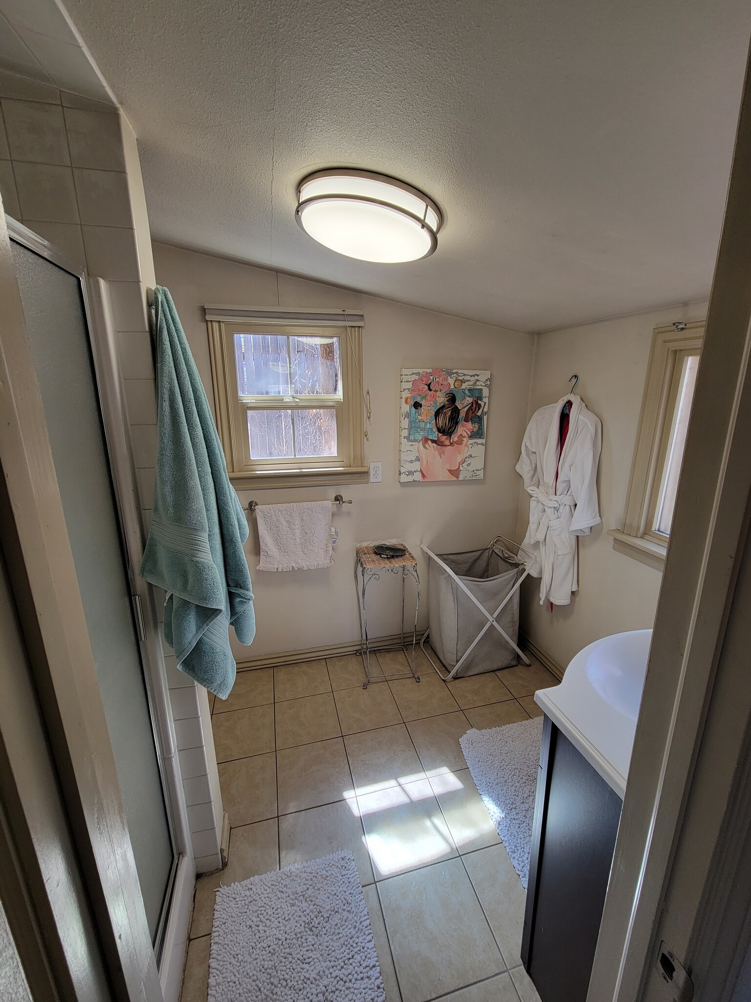 Building Photo - 1675 Ulster St