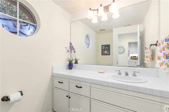 Building Photo - 134 Encantado Canyon