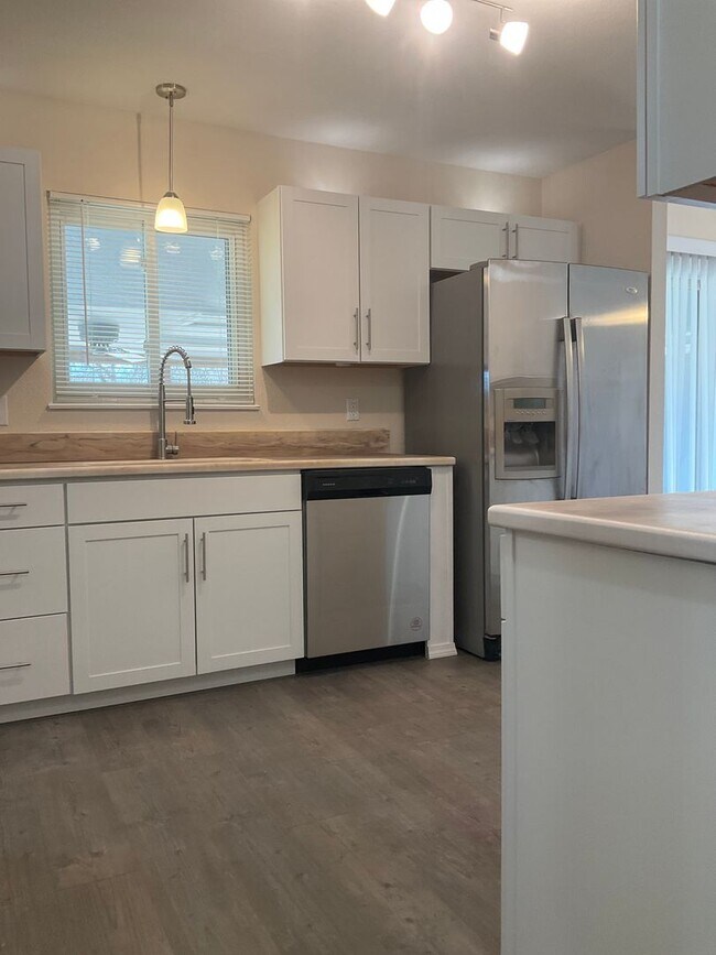 Building Photo - BEAUTIFULLY UPDATED RANCHER WITH FINISHED BASEMENT