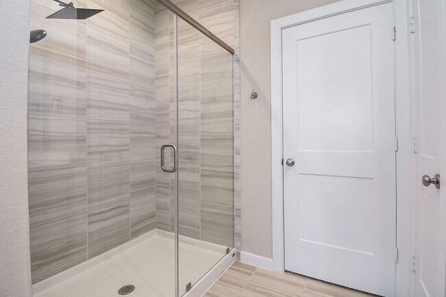 Building Photo - 7643 Green Bulrush Wy