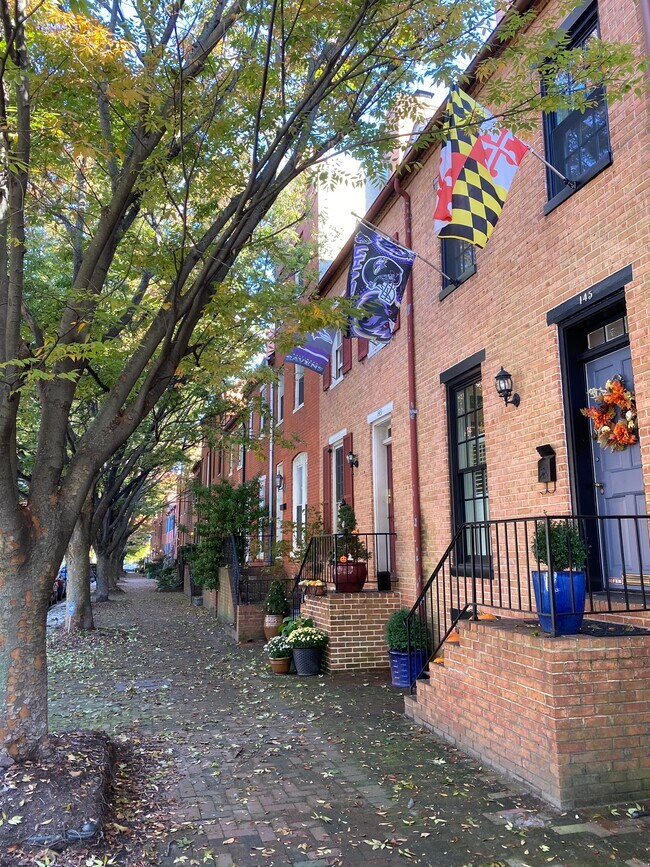 Front of House - 145 W Hill St