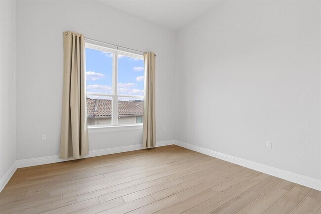 Building Photo - 102 Majestic Arroyo Way