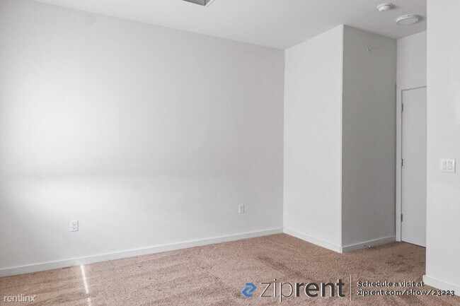 Building Photo - 2 br, 2.5 bath Townhome - 7805 Cooper Lane...