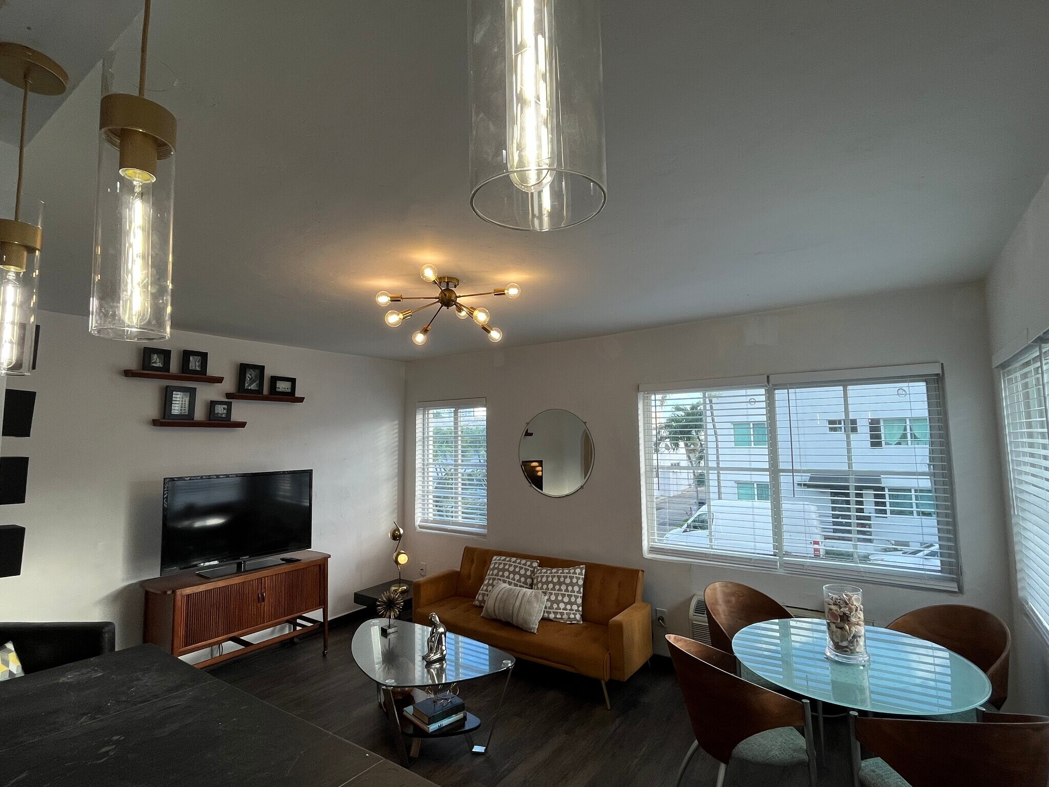 Building Photo - 511 75th St